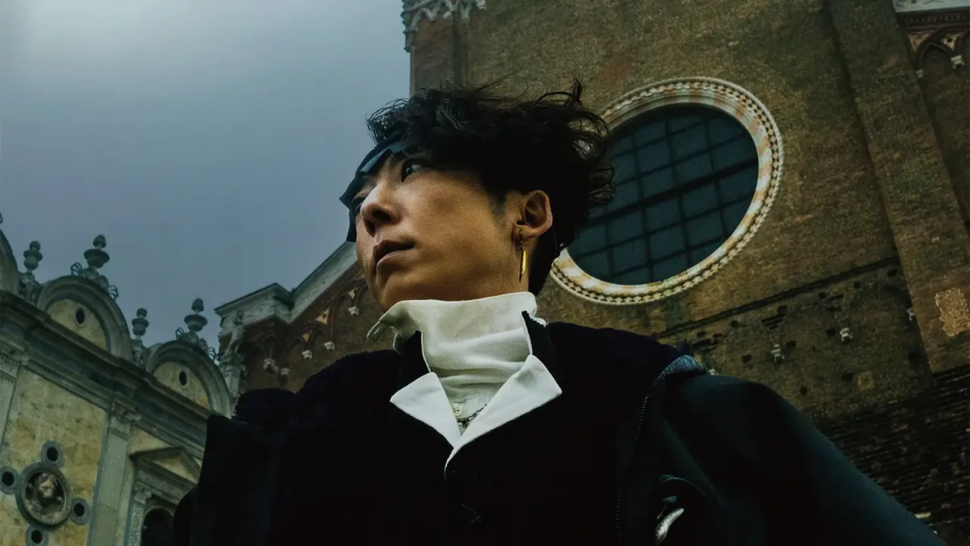 دانلود فیلم Kishibe Rohan wa Ugokanai Zange-shitsu 2025