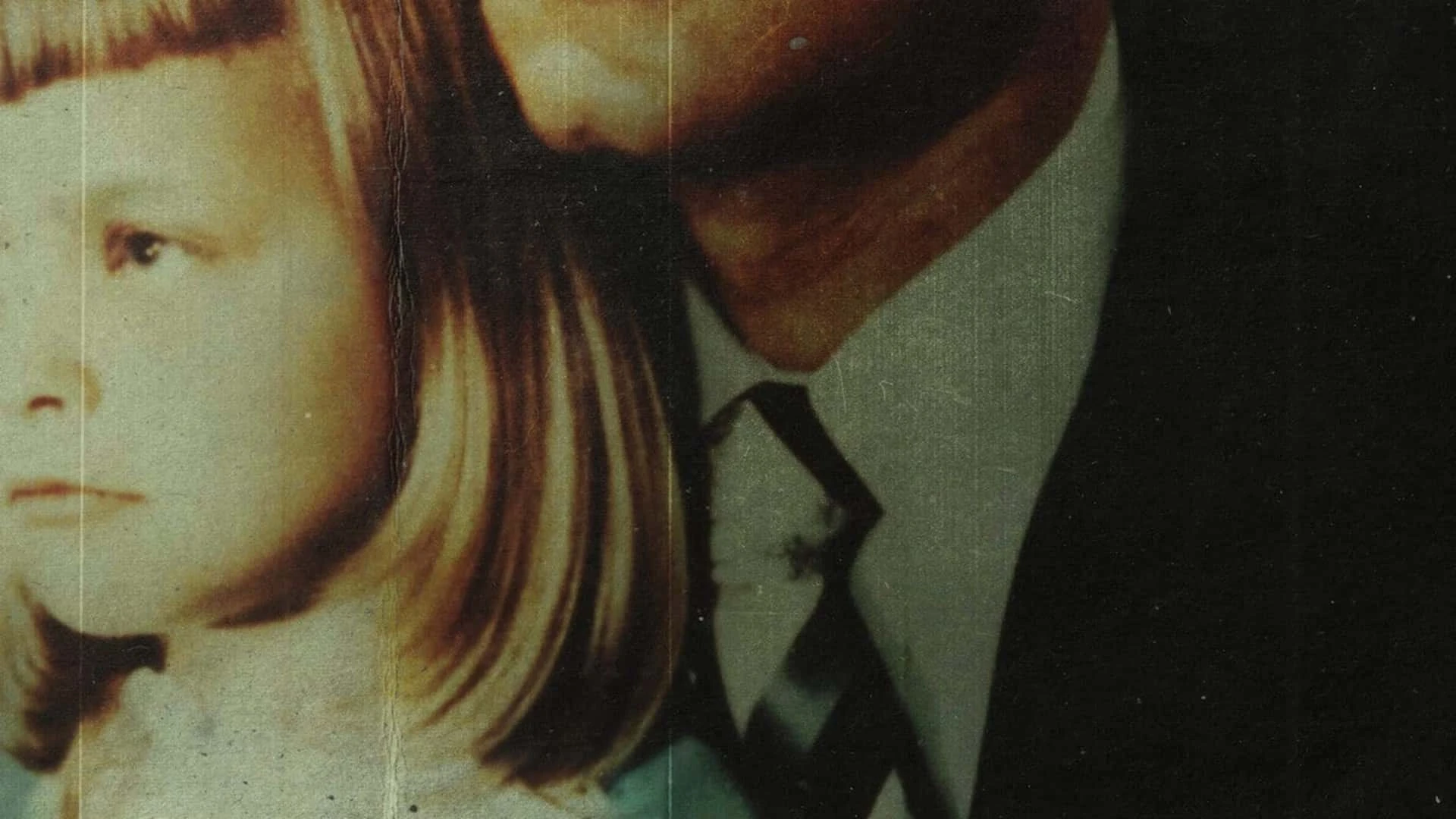 دانلود فیلم مستند Girl in the Picture 2022