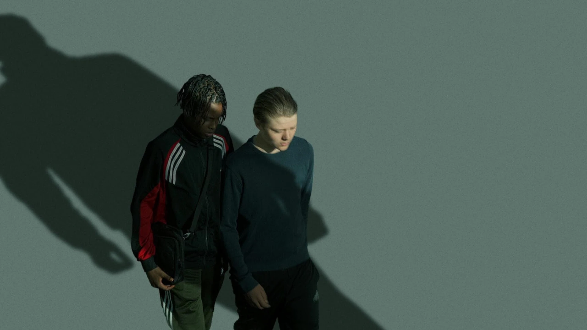 دانلود سریال Deliver Me