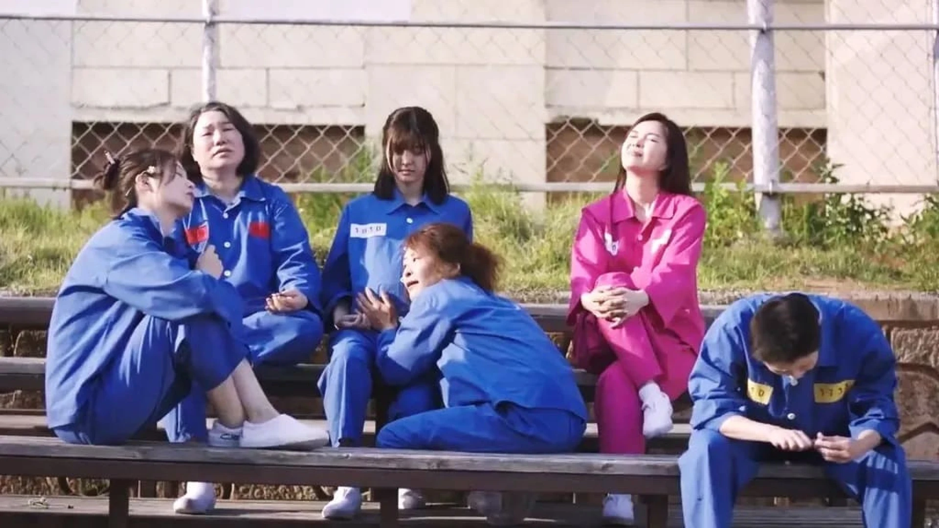 دانلود فیلم (2022) 2037