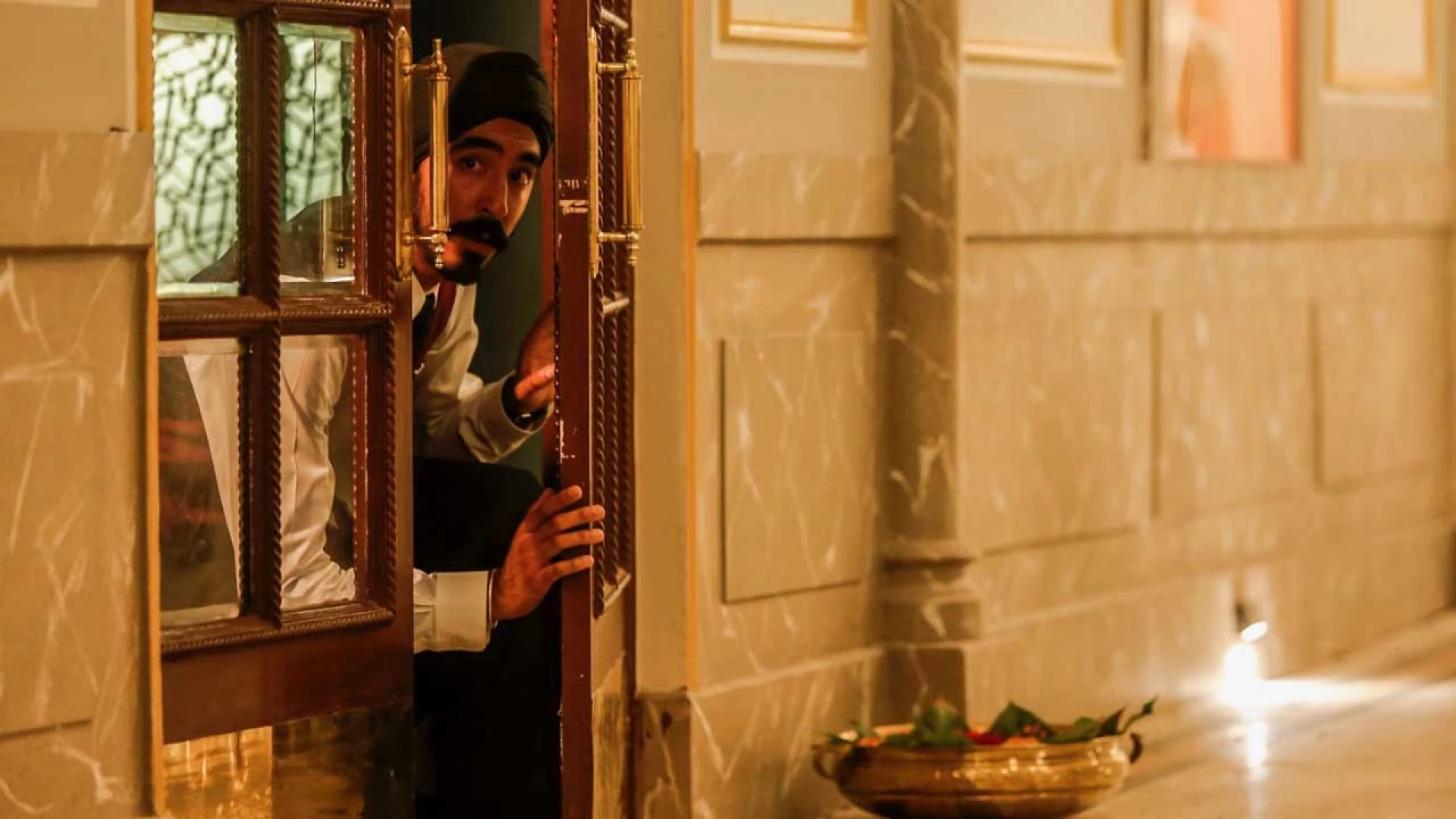 دانلود فیلم Hotel Mumbai 2018