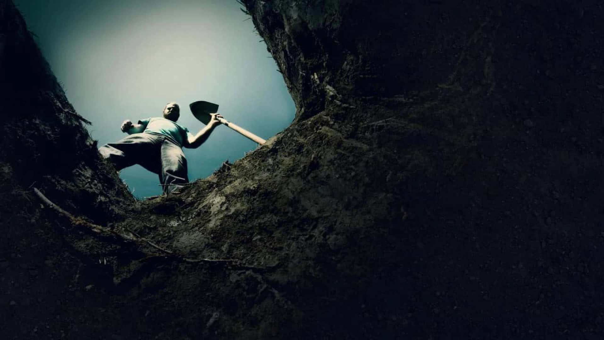 دانلود مستند سریالی How (Not) to Get Rid of a Body