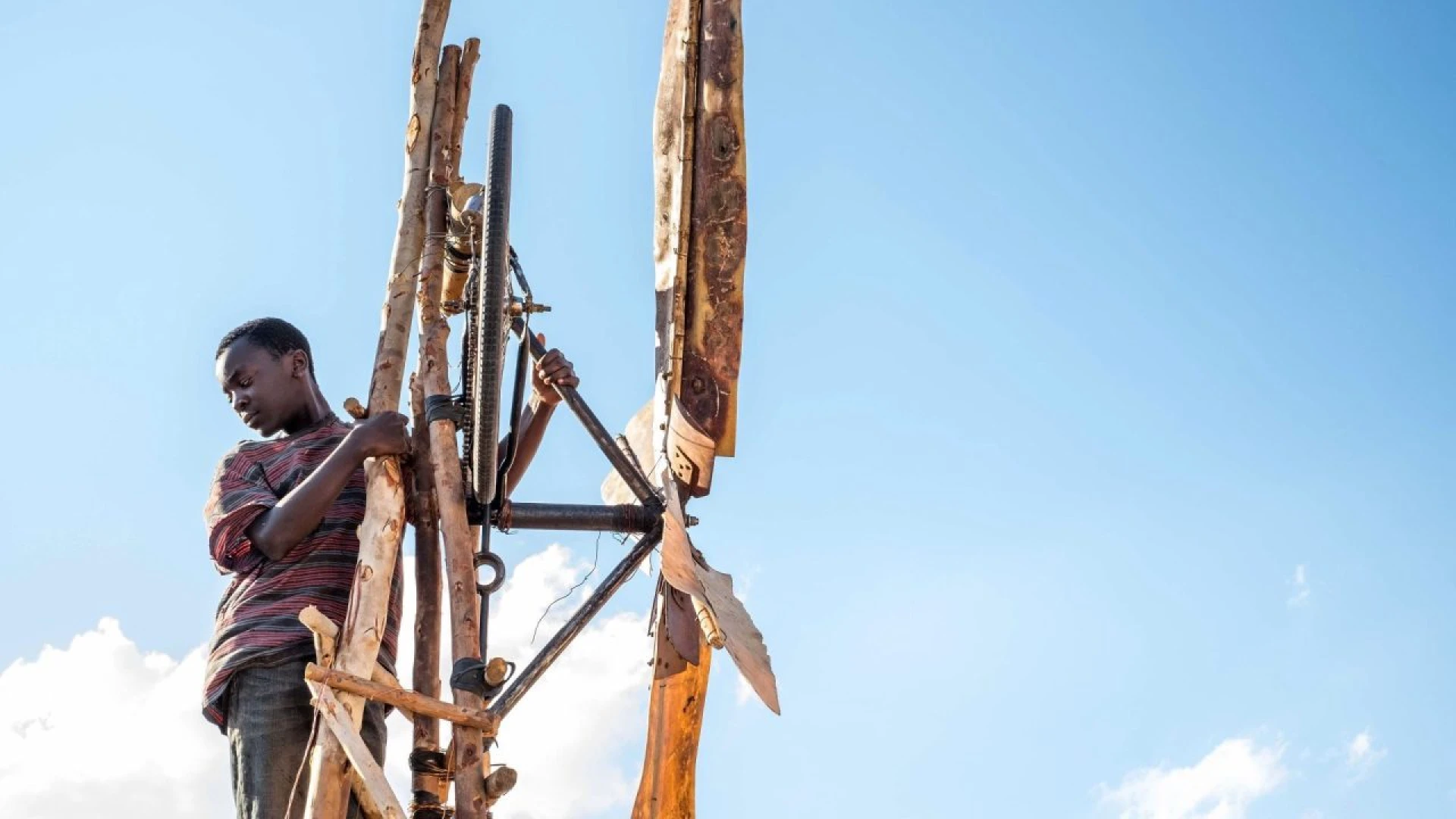 دانلود فیلم The Boy Who Harnessed the Wind 2019