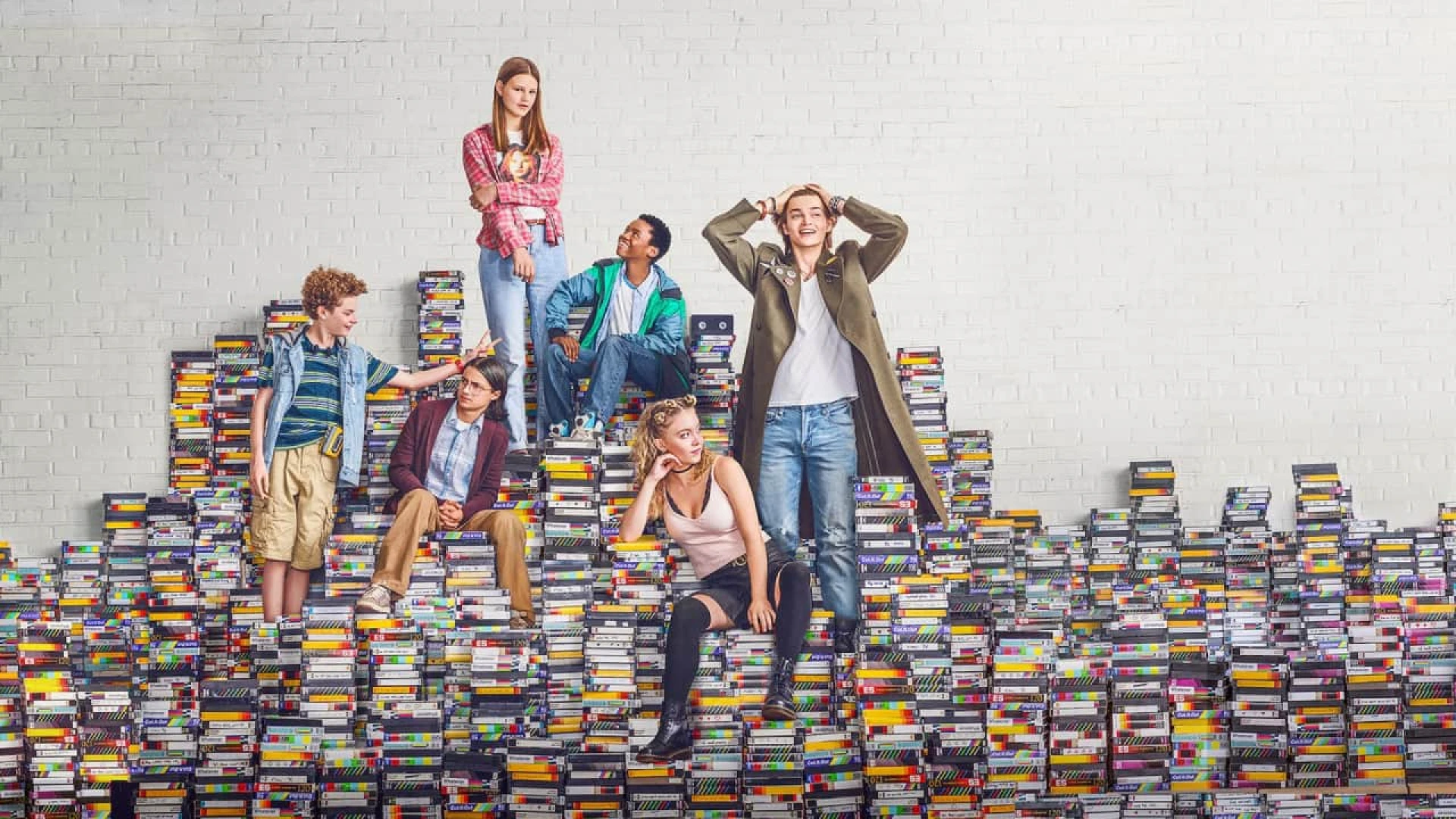 دانلود سریال !Everything Sucks