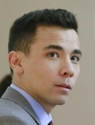 Conrad Ricamora