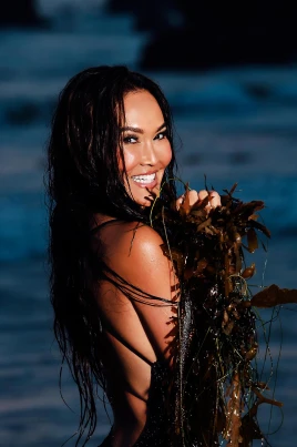 Tia Carrere